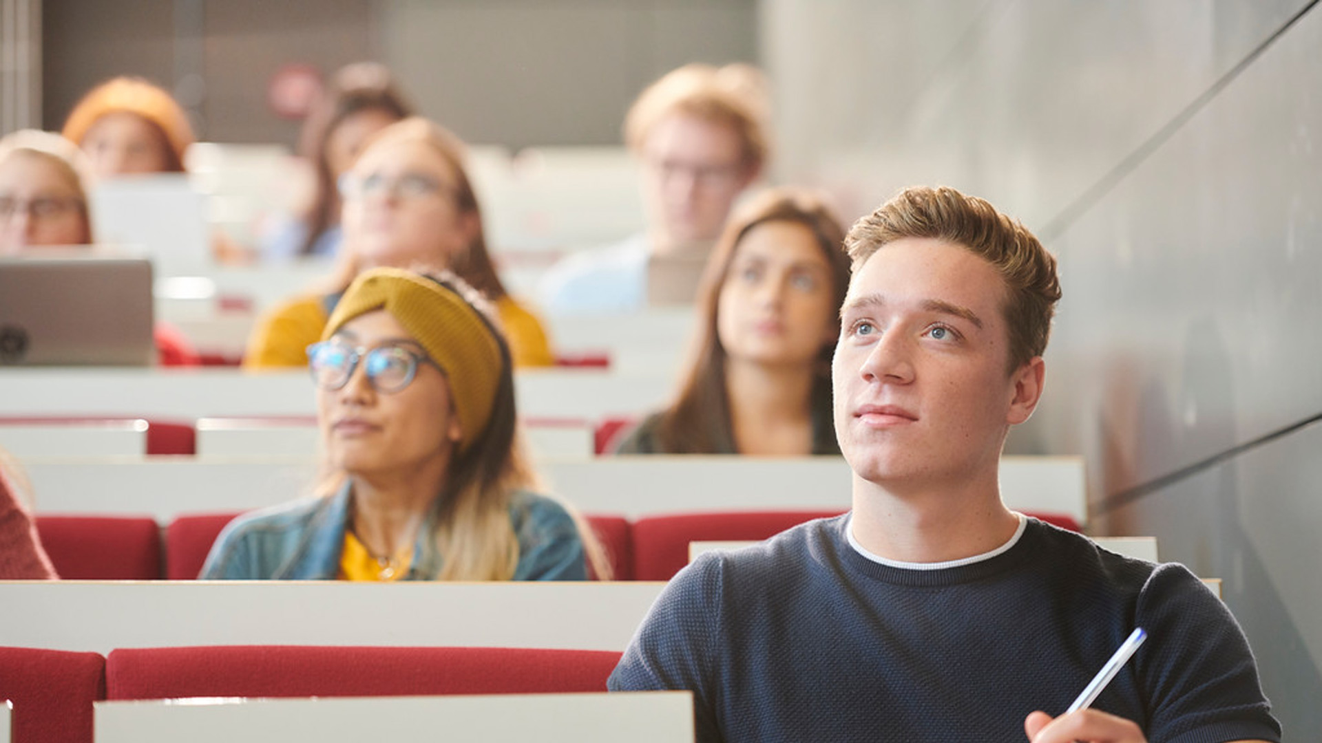 BSc (Hons) Economics and Management